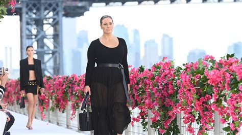 5 Things To Know About Michael Kors’s “Barefoot Glamour” 